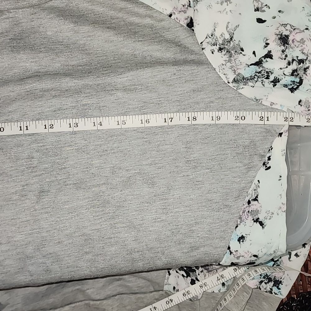 Paper+Tee Blouse  - Picture 6 of 6